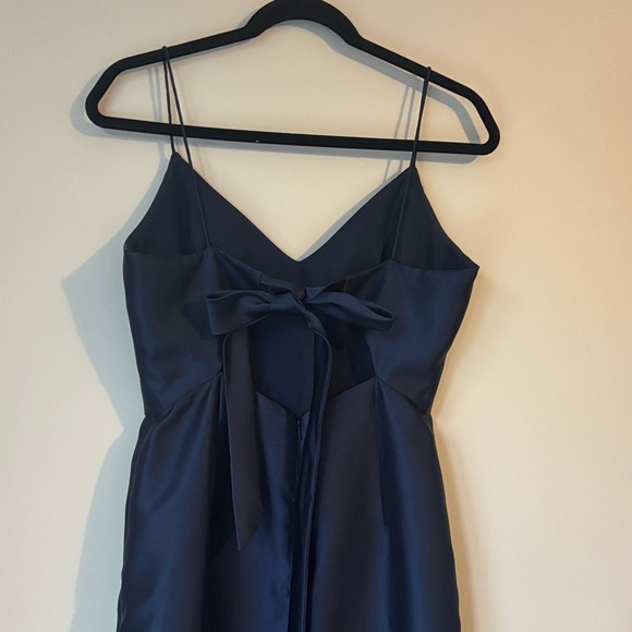 Alfred Sung Elegant Navy Blue Evening Gown - Picture 5 of 11